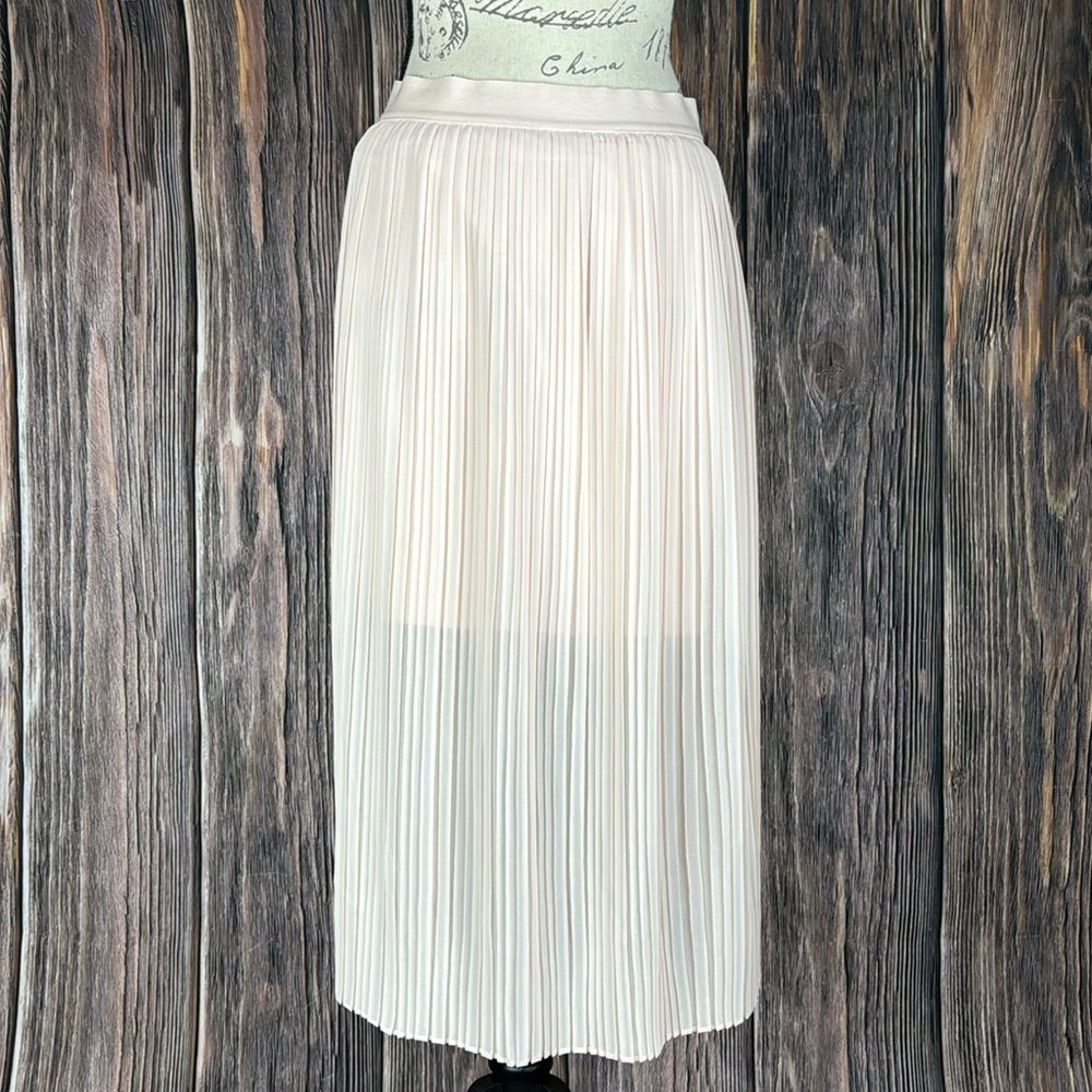 Pleated Pink Skirt